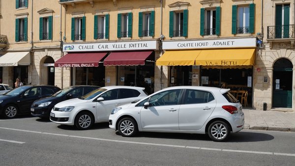 Location de voitures et utilitaires toulon la valette du var : offres et services